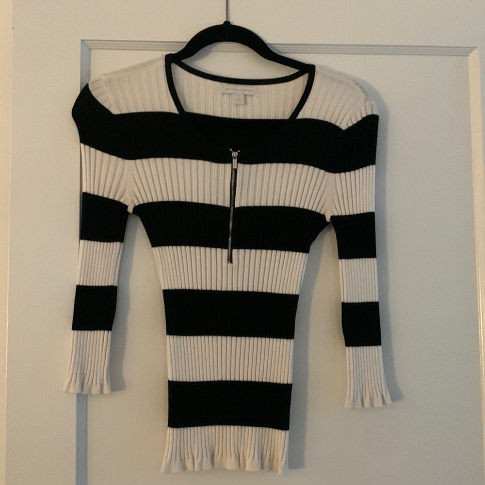 Blouse (New York & Co) ribbed cotton navy blue and white w zipper size XS